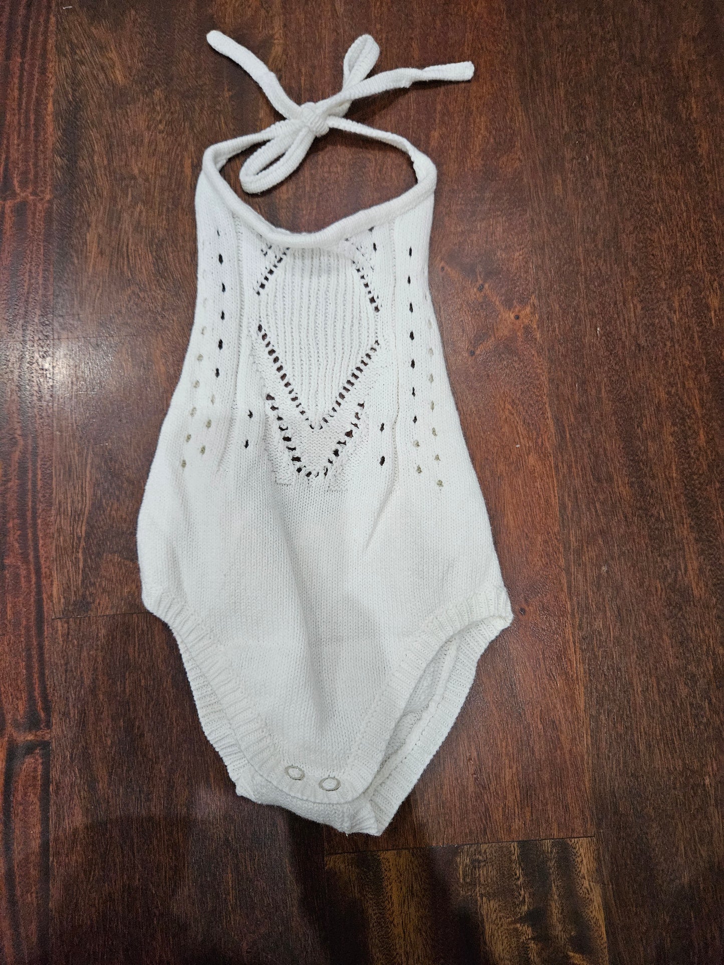 Halter top