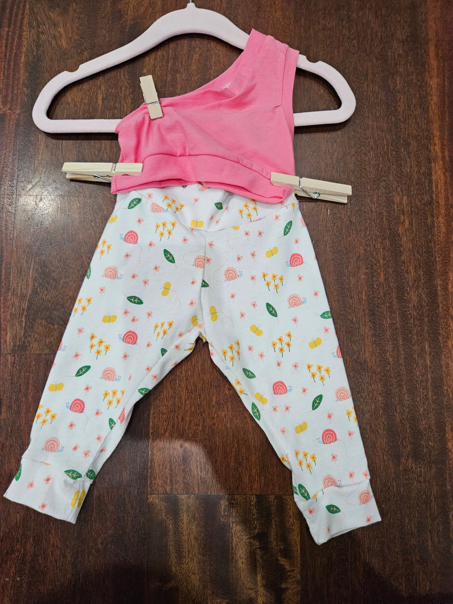 Pink over the shoulder set