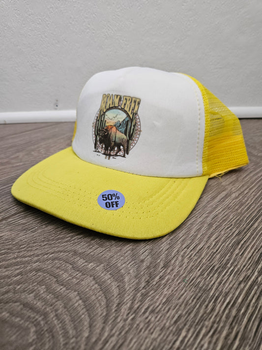 Roam free hat
