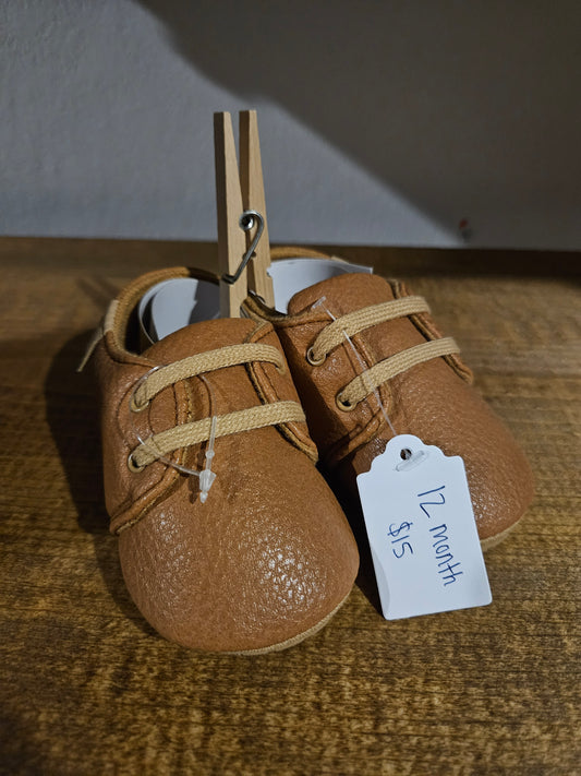 Brown shoe