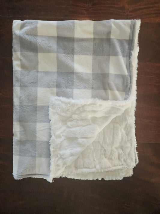 Grey checkered blanket