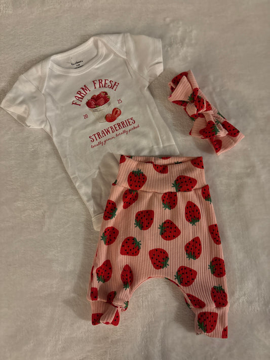 Strawberry pant set
