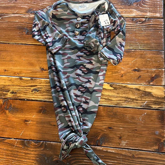 6-12 camo gown