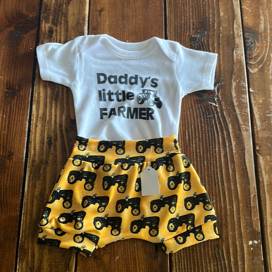 Newborn Daddy’s little farmer outfit