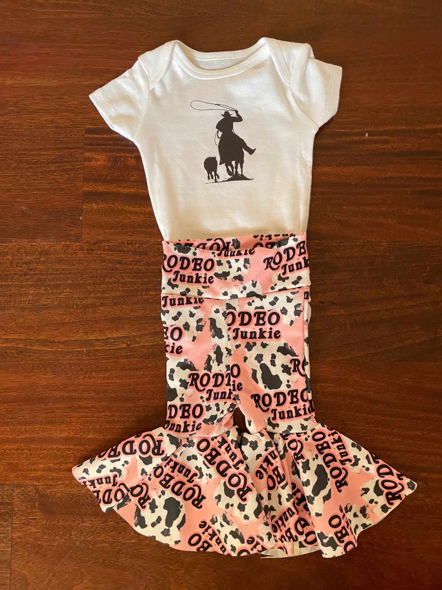 Rodeo junkie bell set