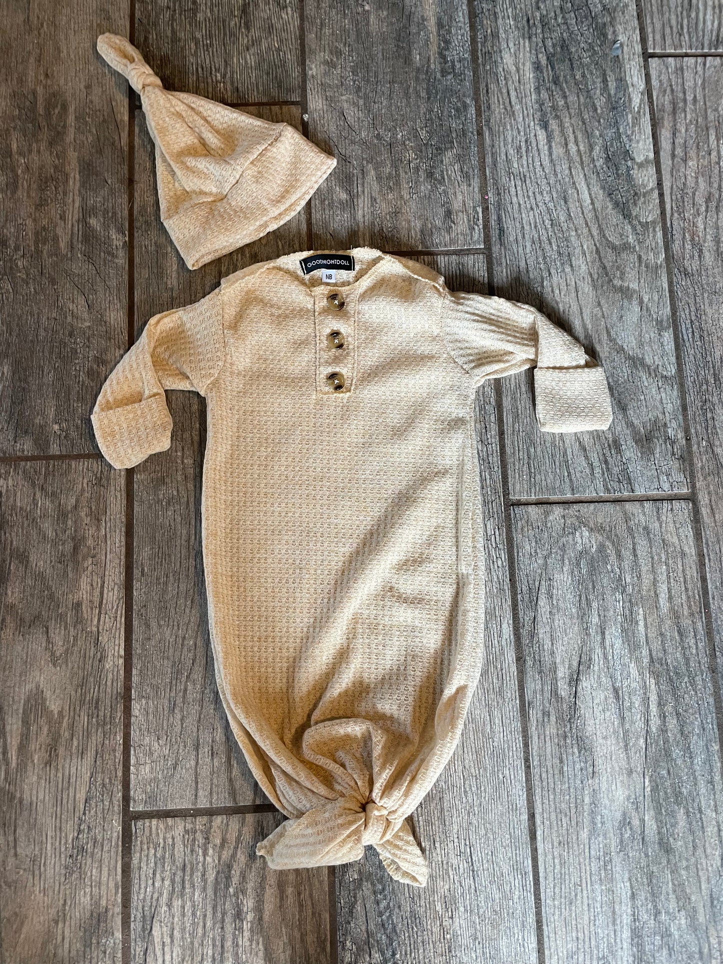 NB  cream gown